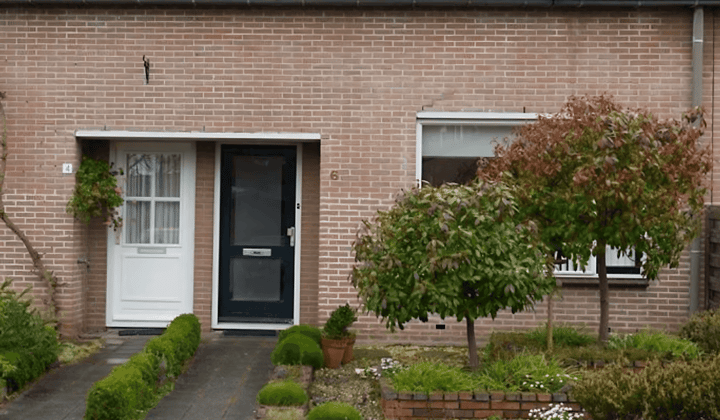 Tussenwoning met 3 slaapkamers en berging