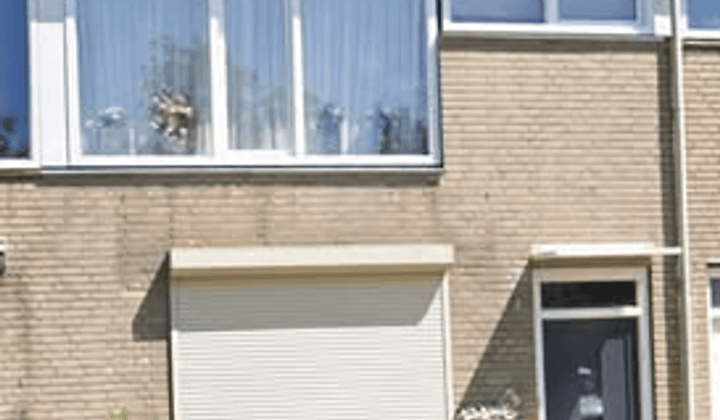 Ruime zolderkamer met huisdieren welkom en inclusief kosten