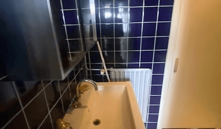 Tijdelijke kamer dichtbij winkelvoorzieningen