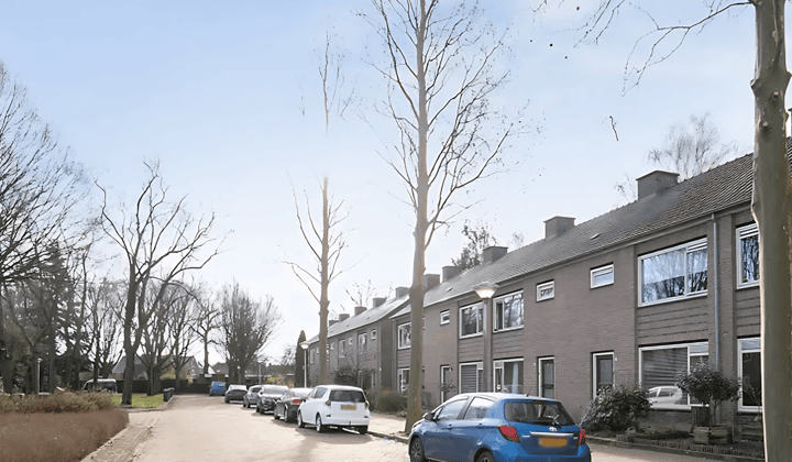 Eengezinswoning met tuin en nette keuken