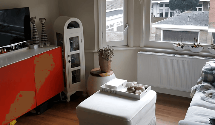 Twee-kamer appartement met nieuwe keuken