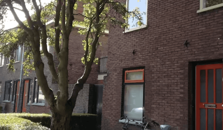 Bovenwoning met Balkon en Parkeerplek