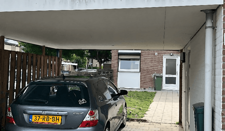 Hoekwoning met drie slaapkamers en berging
