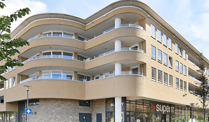 Ruim appartement met balkon en eigen parkeerplaats