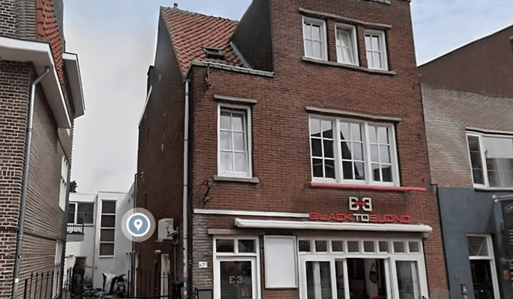 Huis | m² | €1050,-