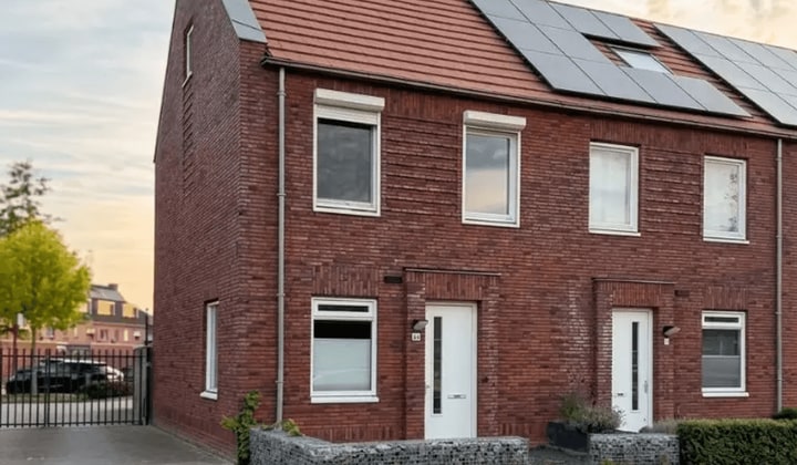 Gemeubileerde hoekwoning met tuin en wasmachine