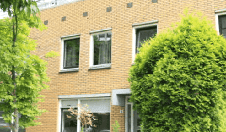 Woning aan het S. Allendeplein met drie slaapkamers