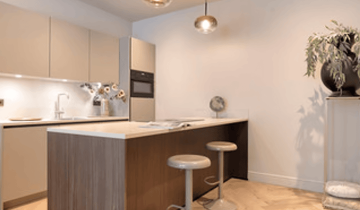 Appartement met drie slaapkamers en balkon