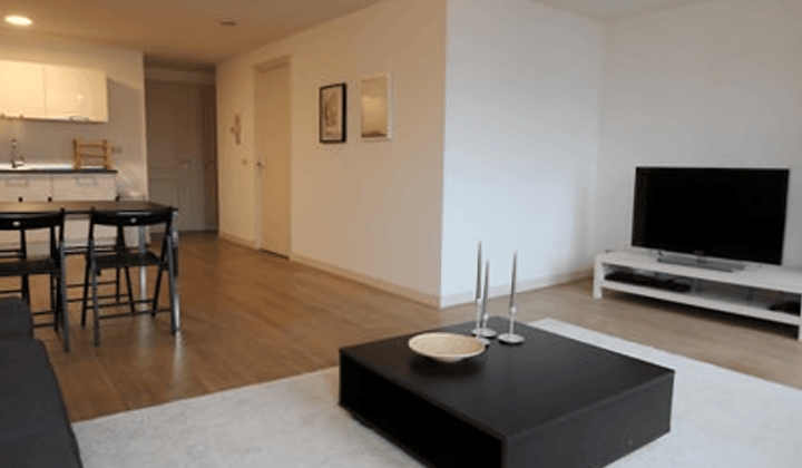 Appartement met balkon aan de Marnixstraat