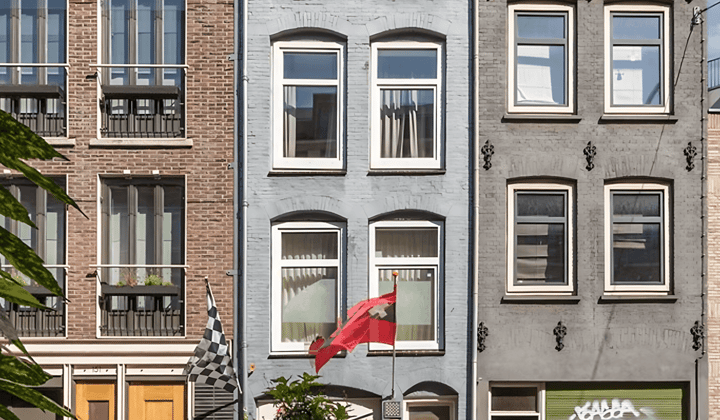 Appartement met twee slaapkamers en terras