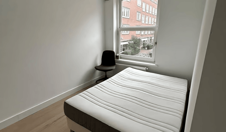 Kamer in Baarsjes gezocht voor tijdelijke huisgenoot