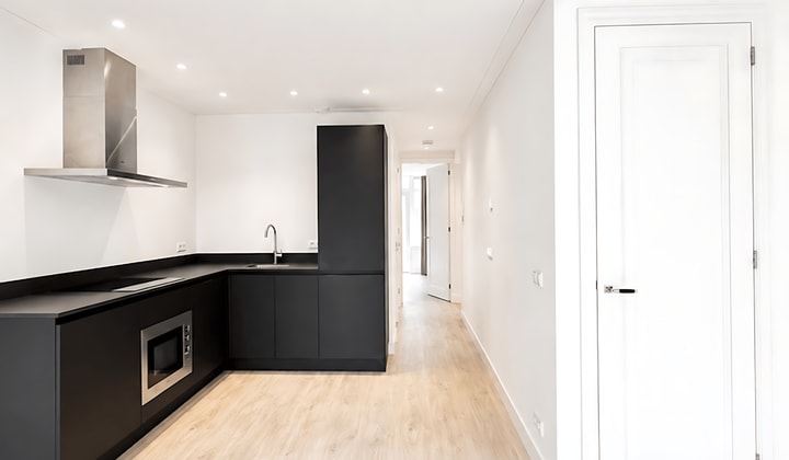 Studio | m² | €2725,-