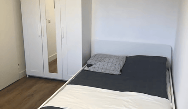 Kamer | m² | €775,-