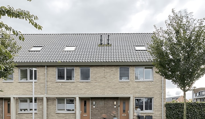 Huis | 121m² | €1460,-