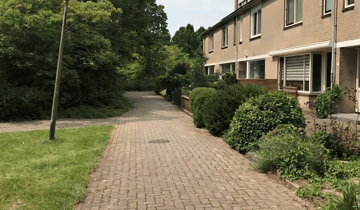 Huis | 138m² | €2750,-