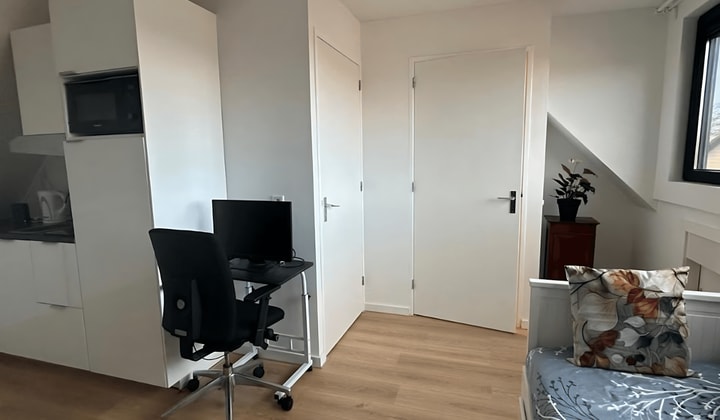 Studio | 35m² | €1550,-