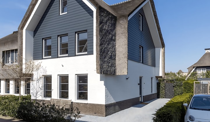 Huis | 212m² | €4495,-