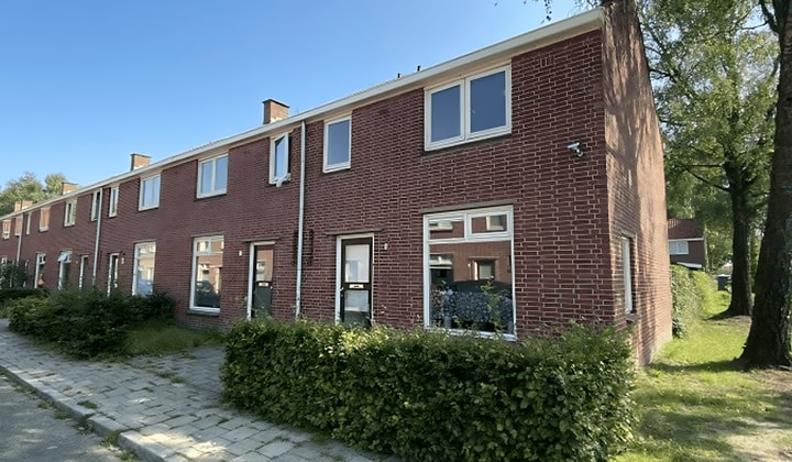 Huis | 68m² | Abraham Steenhagenstraat | €947,-