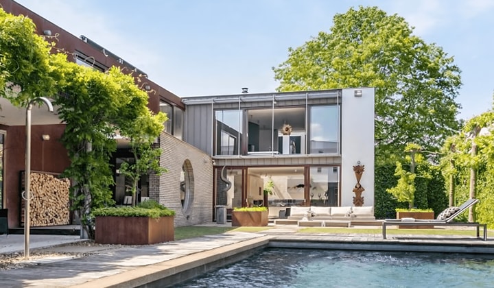 Huis | 400m² | Max Havelaardreef | €4650,-