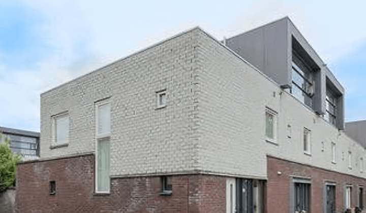Huis | 99m² | €2400,-