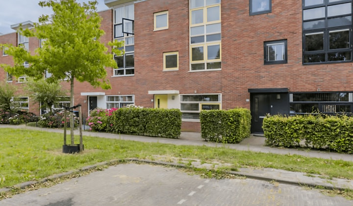 Huis | 129m² | Rijnland | €2500,-