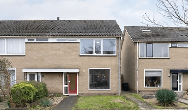 Huis | 109m² | Albardastraat | €1750,-