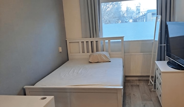 Kamer | m² | €600,-