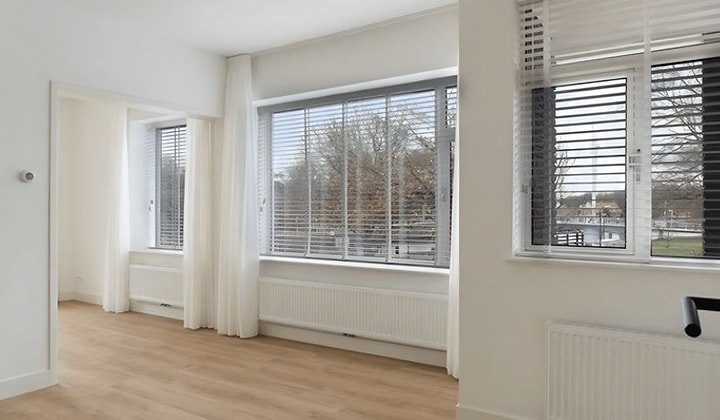 Huis | m² | €2500,-