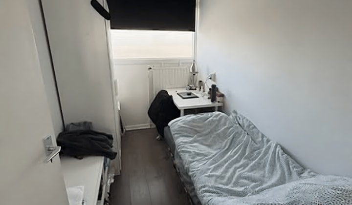 Kamer | m² | €620,-