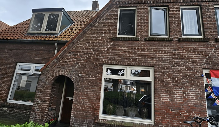 Huis | 105m² | Biezenstraat | €1200,-