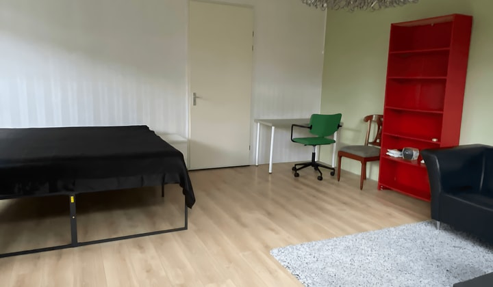 Studio | 50m² | Van Kootenstraat | €1795,-