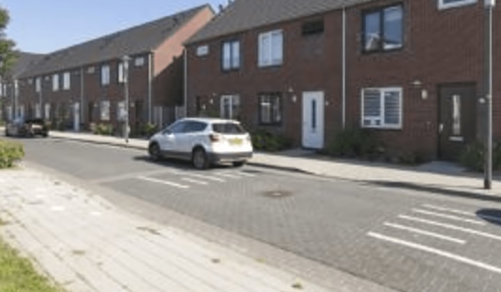 Huis | 120m² | €1360,-