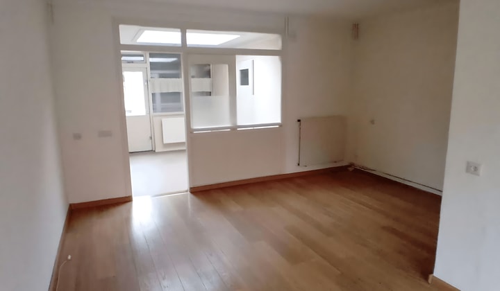 Huis | 80m² | Heuvel | €205,-