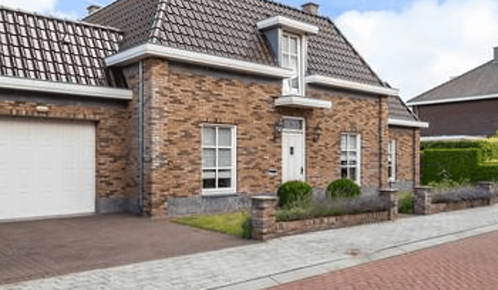 Huis | 186m² | €2495,-