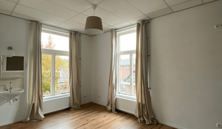 Kamer | 15m² | Stationsstraat | €390,-