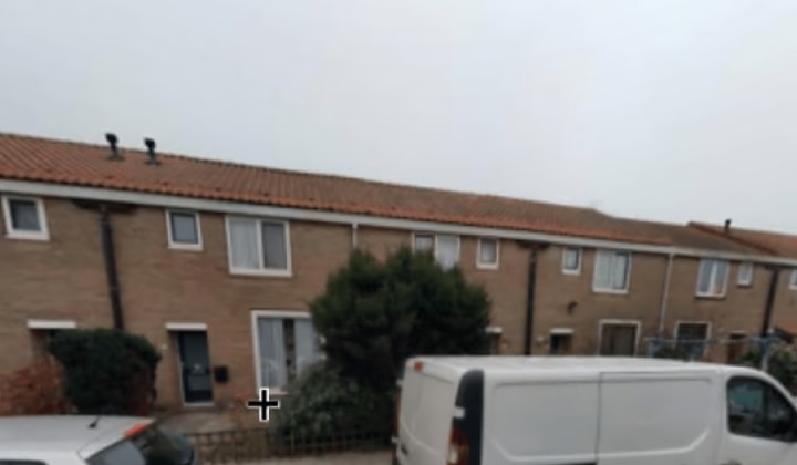 Huis | m² | €765,-