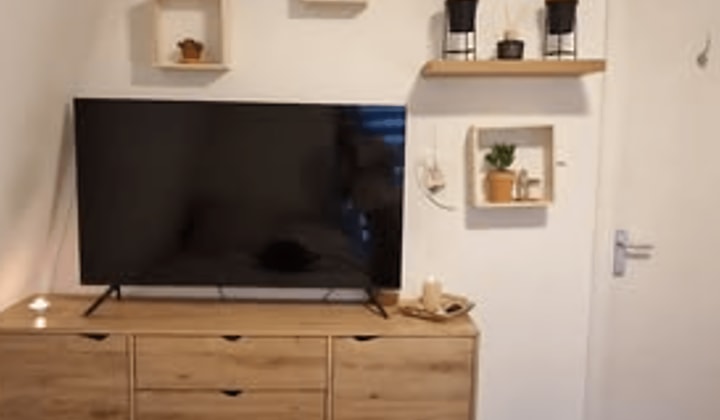 Kamer | m² | €740,-