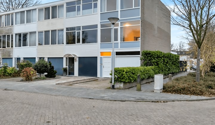 Huis | 126m² | Oberonlaan | €1700,-