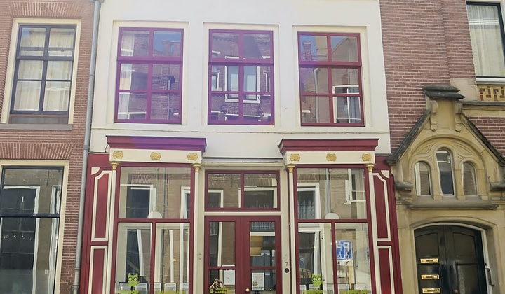 Huis | 100m² | €1855,-
