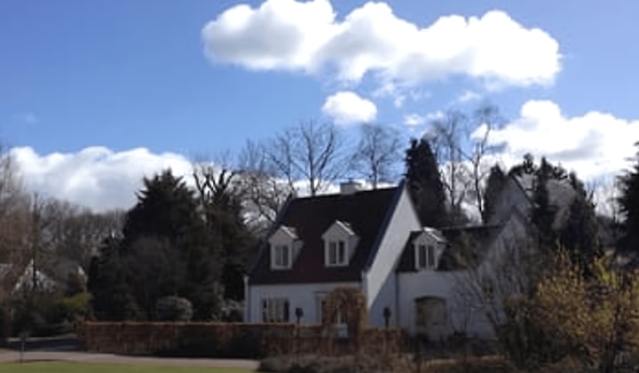 Huis | 223m² | Breeweg | €7750,-