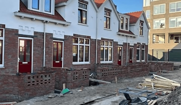 Huis | 97m² | Balistraat | €932,-