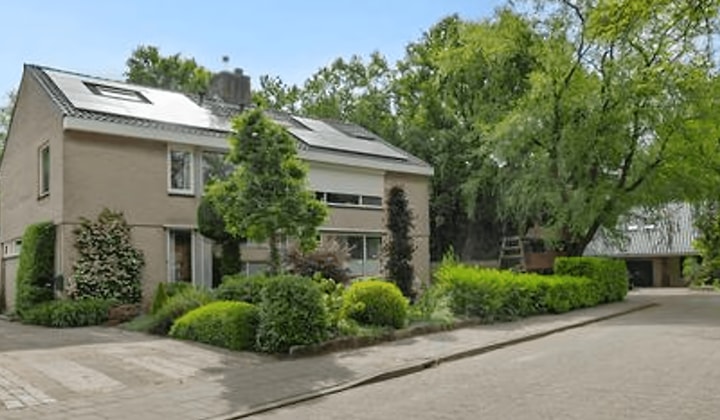 Huis | m² | €2250,-