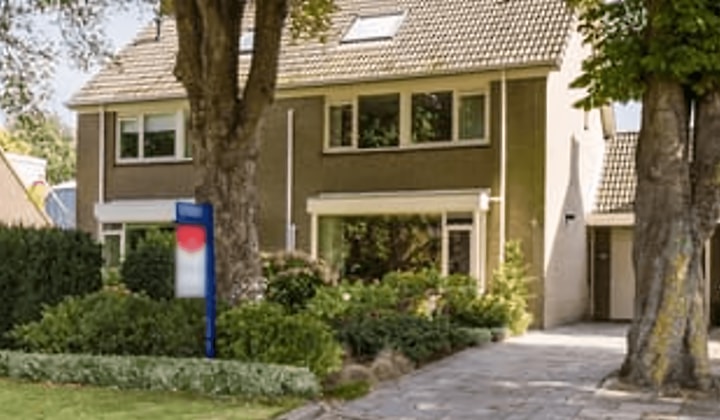 Huis | 132m² | Kerkweg | €2500,-