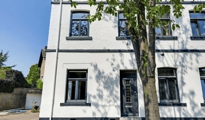 Huis | 90m² | Papenweg | €1750,-