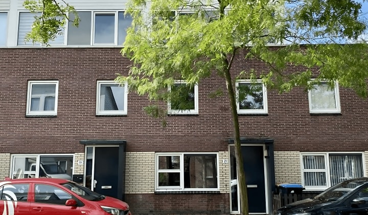 Kamer | 14m² | G.I. Brucestraat | €593,-