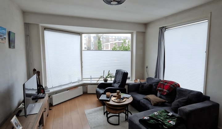Huis | 88m² | van Limburg Stirumstraat | €1266,-