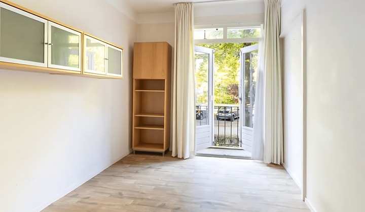 Kamer | 10m² | Burgemeester Elsenlaan | €720,-