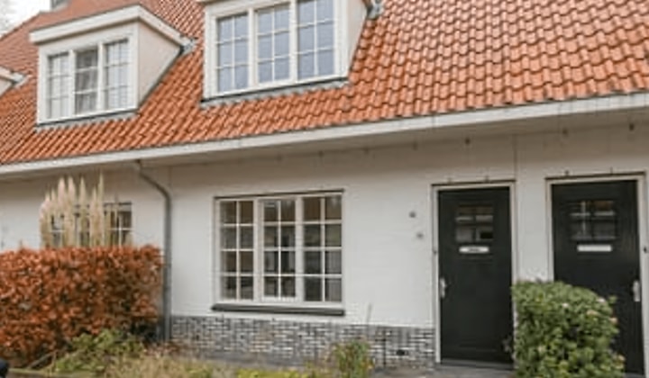 Huis | 99m² | Adelheidstraat | €1950,-