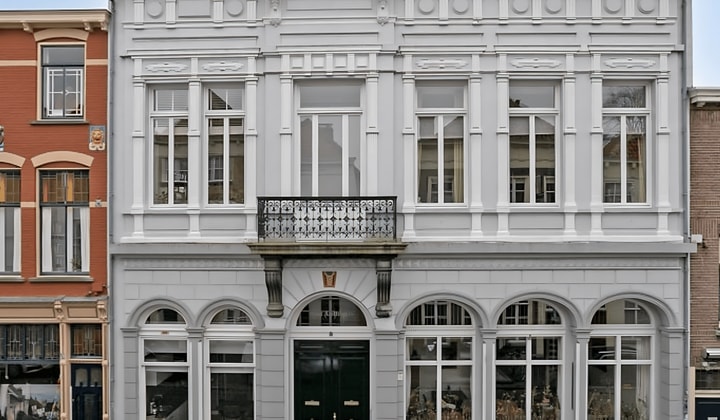 Appartement | 155m² | Lievevrouwestraat | €1795,-