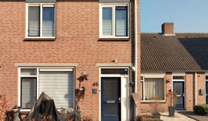 Huis | Aangelagen | €764,-